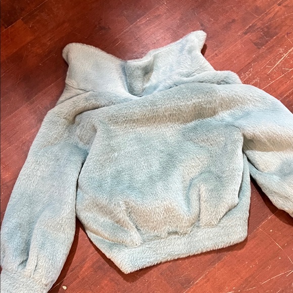 MRP Plush Faux Fur Coat - Picture 5 of 11